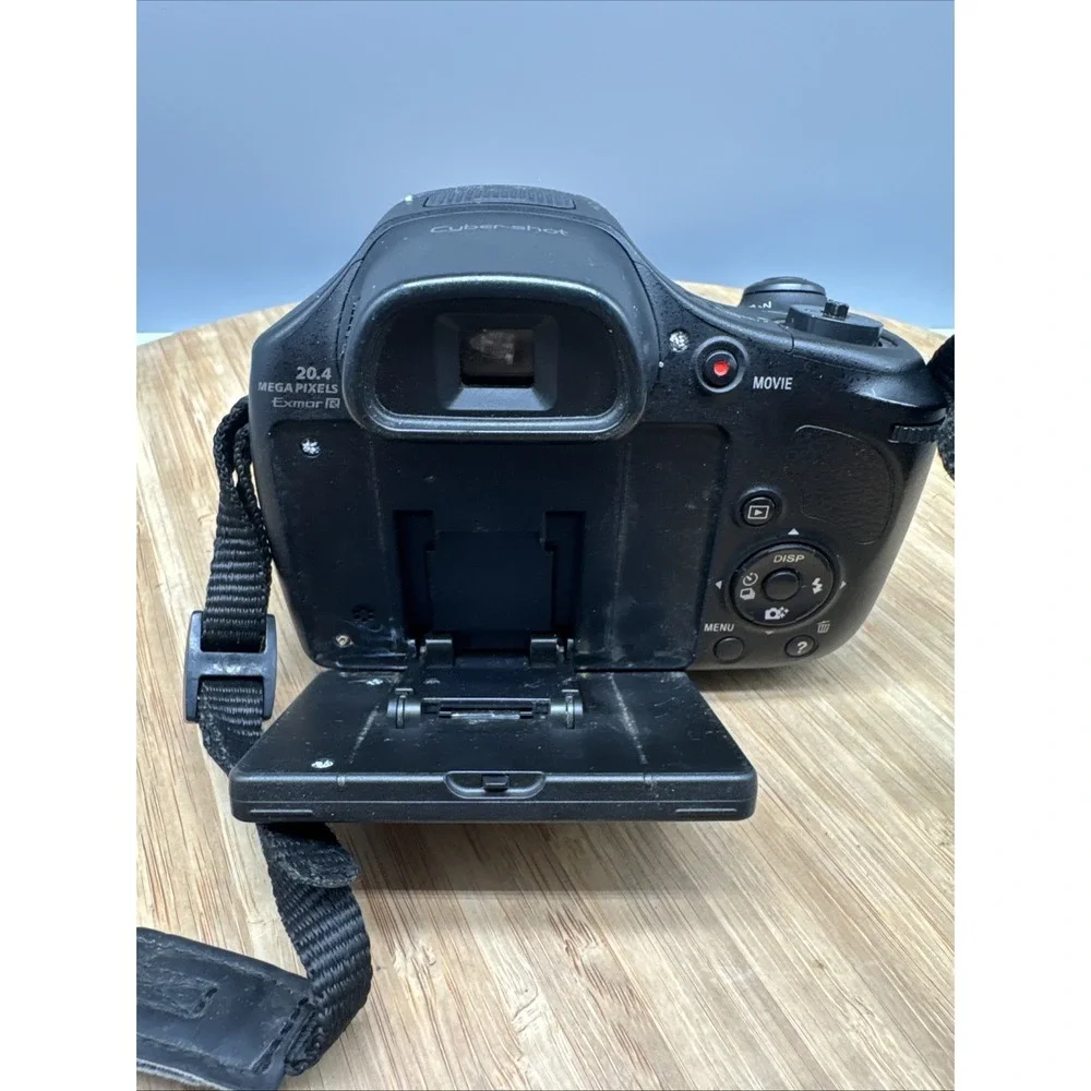 Sony Cyber-shot DSC-HX300 Bridge Camera 20.4MP 50x Zoom HD Video Black Untested